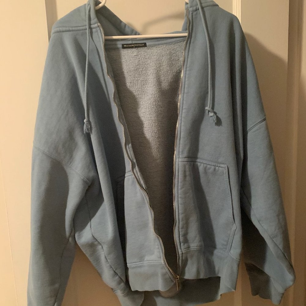Brandy Melville zip up